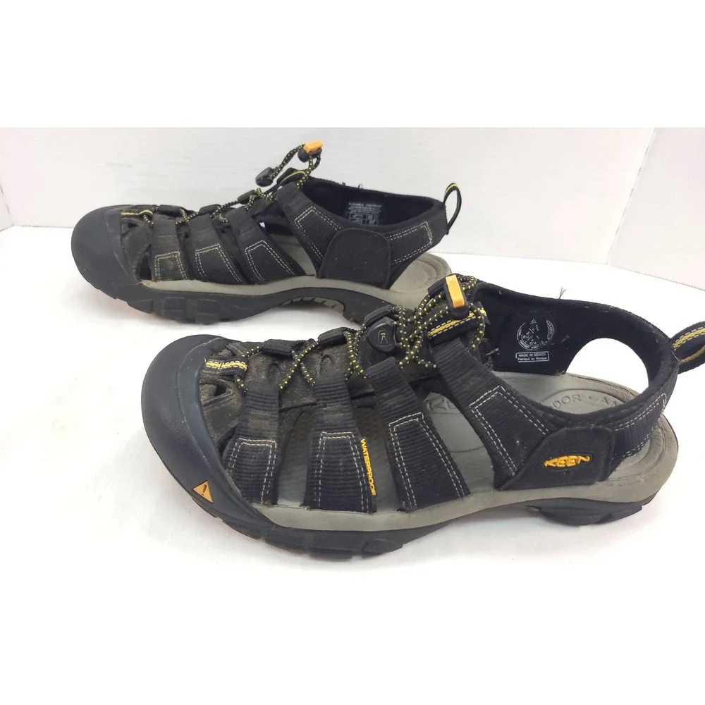 Keen Newport H2 Water Sandals Closed Toe Fisherman Sandals Athletic Black Men 9